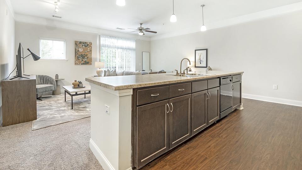 Rent Fountains at Mooresville 3201 in Mooresville, NC Landing