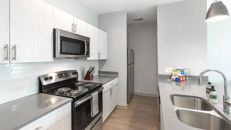 Rent Union Green 22303 in Brownsburg, IN Landing