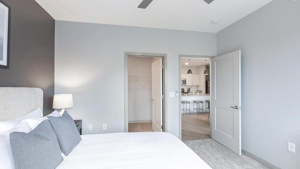 Rent Union Green 22303 in Brownsburg, IN Landing