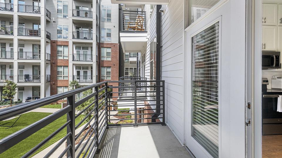 Rent Van Alen Apartments Low 5261 in Durham, NC Landing