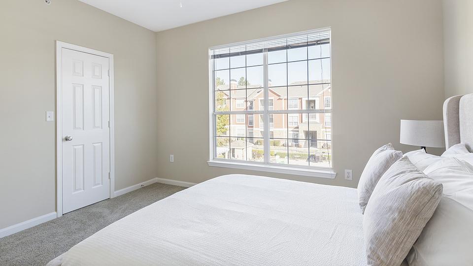 Rent Bexley at Triangle Park 1638OTR in Cary, NC Landing