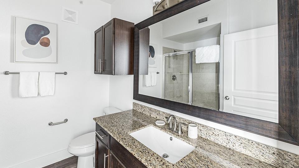 These photos are from another Landing in this building.