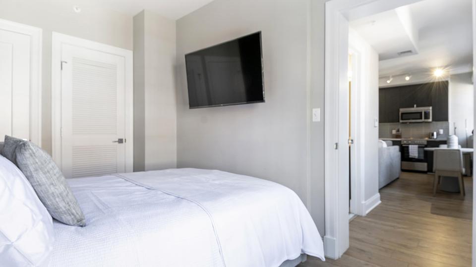 Rent Highbridge 215 in Washington, DC Landing