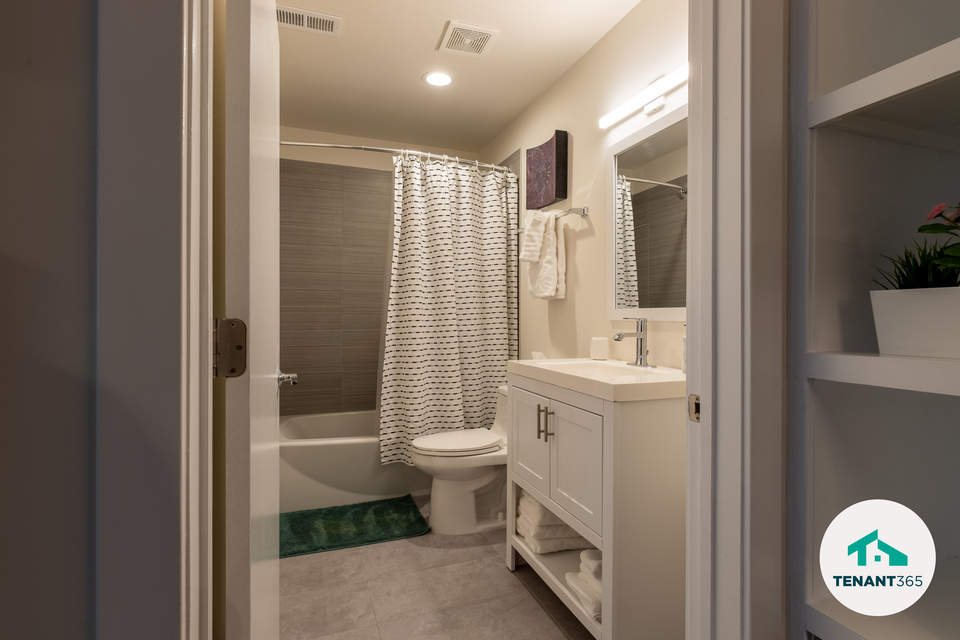 Rent Baltimore Loft Apartments 602 in Baltimore, MD Landing