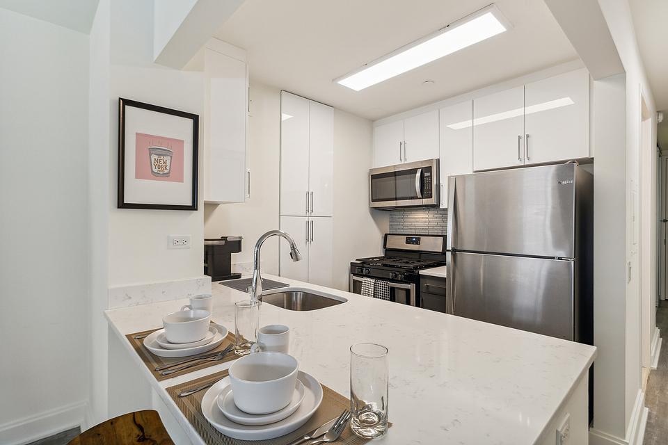 Rent FiDi Studio w/ Office 2S in New York, NY Landing