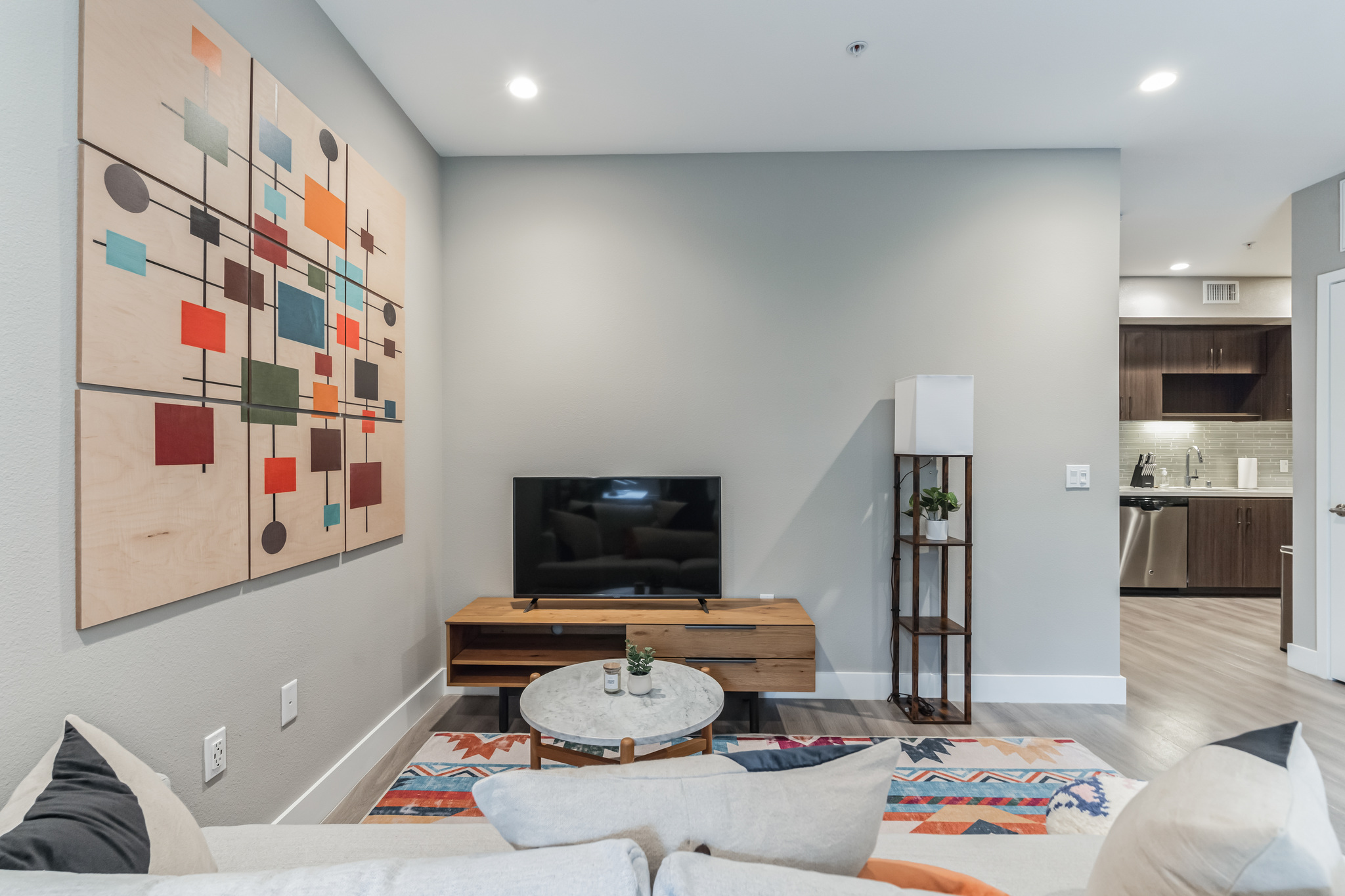 Rent WeHo 253 in Los Angeles, AK Landing