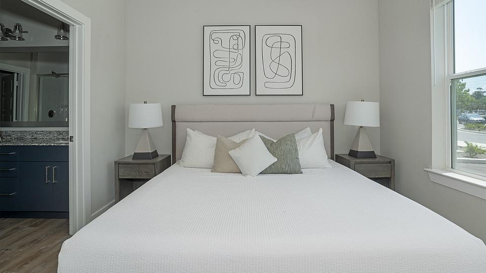 Rent Eastborough 1129 in Jacksonville, FL Landing