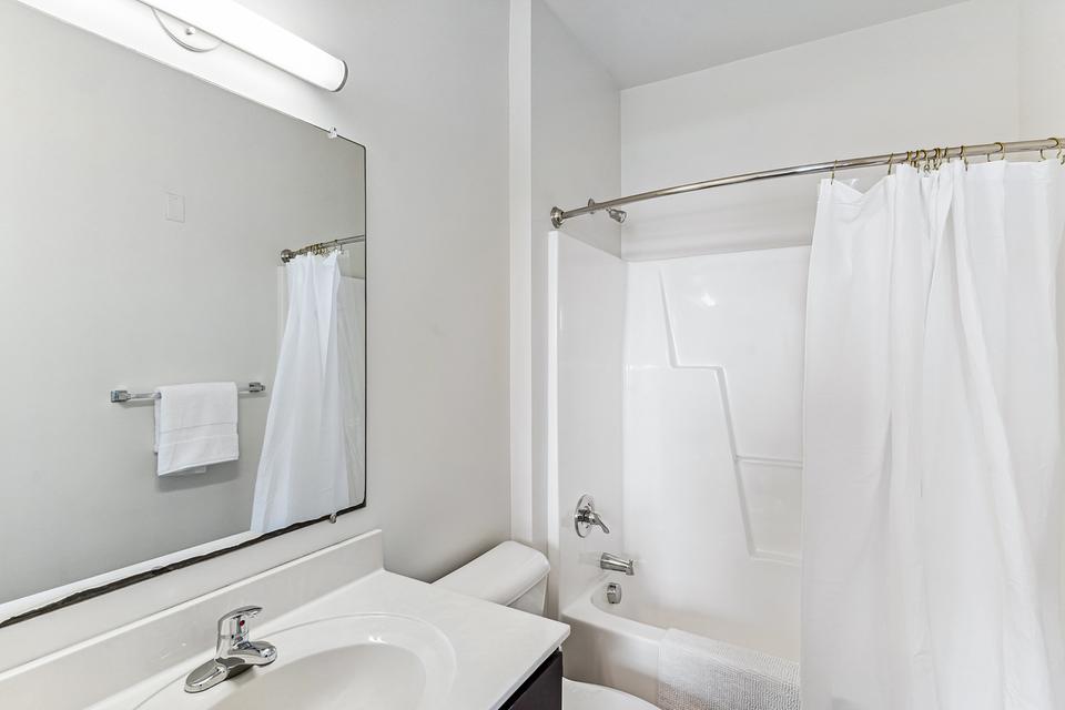 These photos are from another Landing in this building.