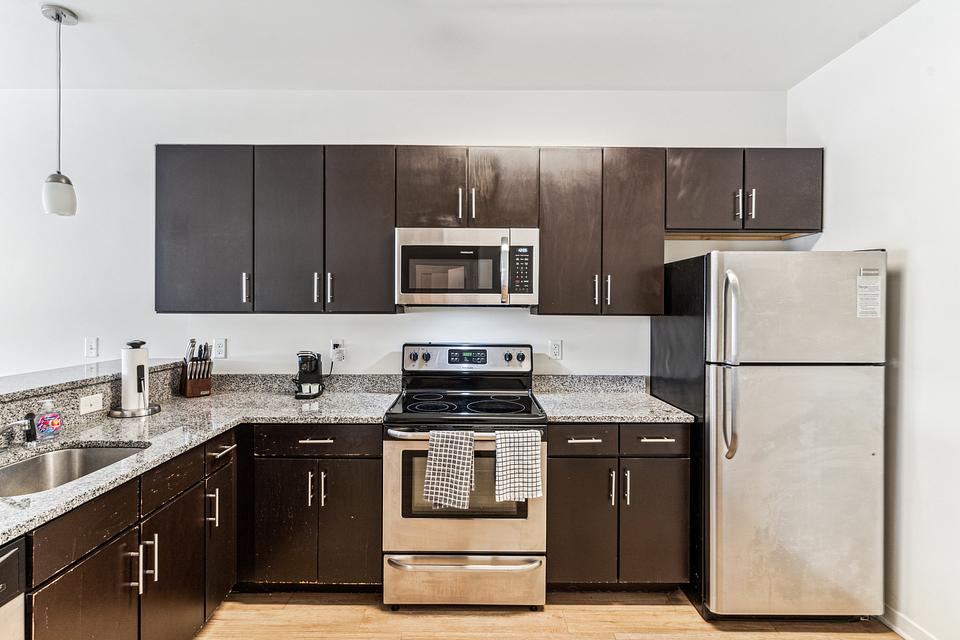 These photos are from another Landing in this building.