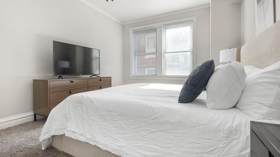 These photos are from another Landing in this building.