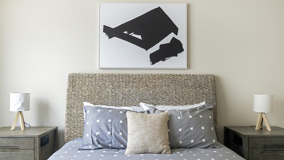 These photos are from another Landing in this building.