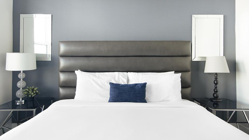 These photos are from another Landing in this building.