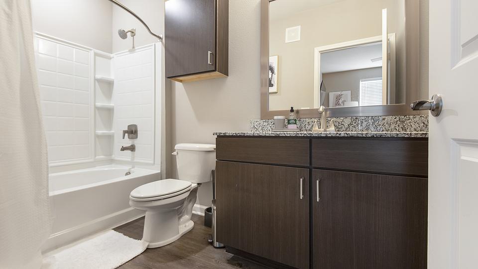 These photos are from another Landing in this building.