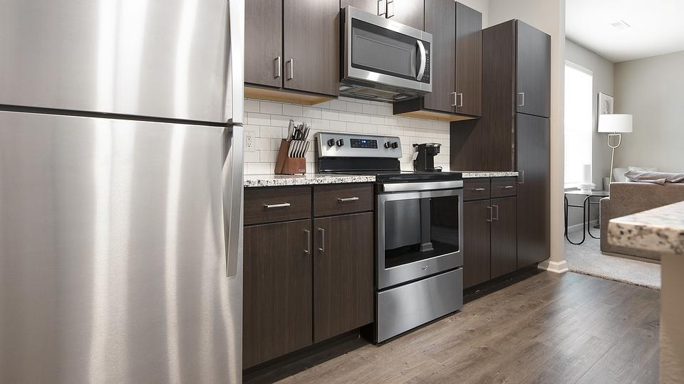 These photos are from another Landing in this building.