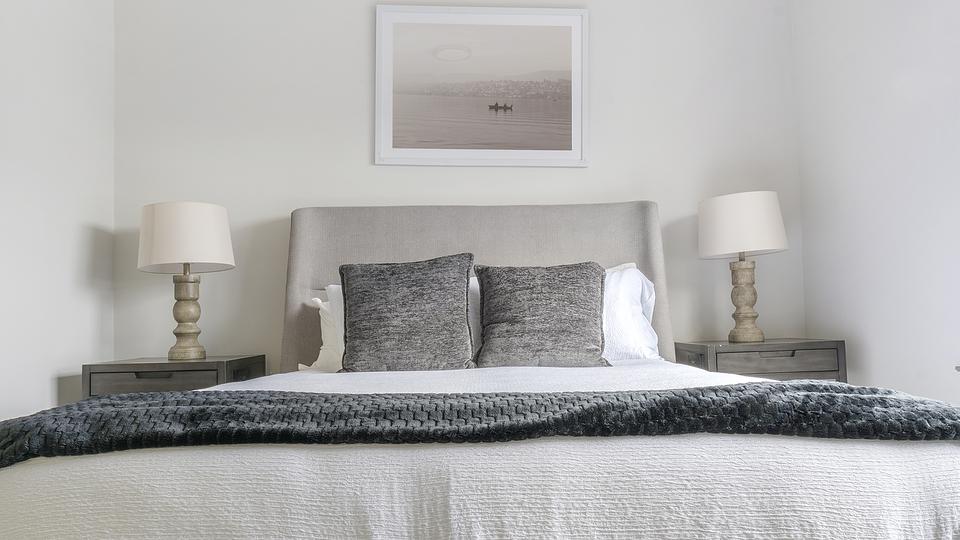 These photos are from another Landing in this building.