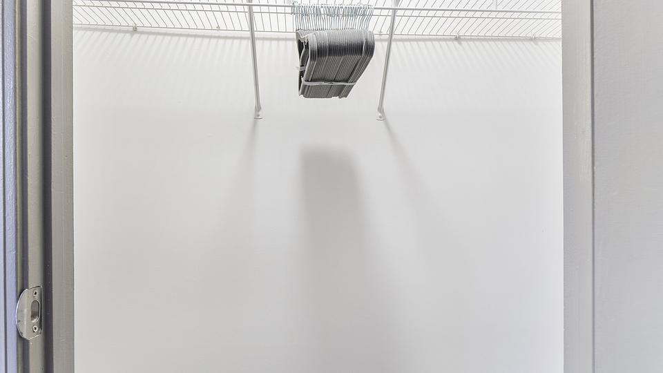 These photos are from another Landing in this building.