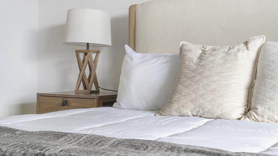 These photos are from another Landing in this building.