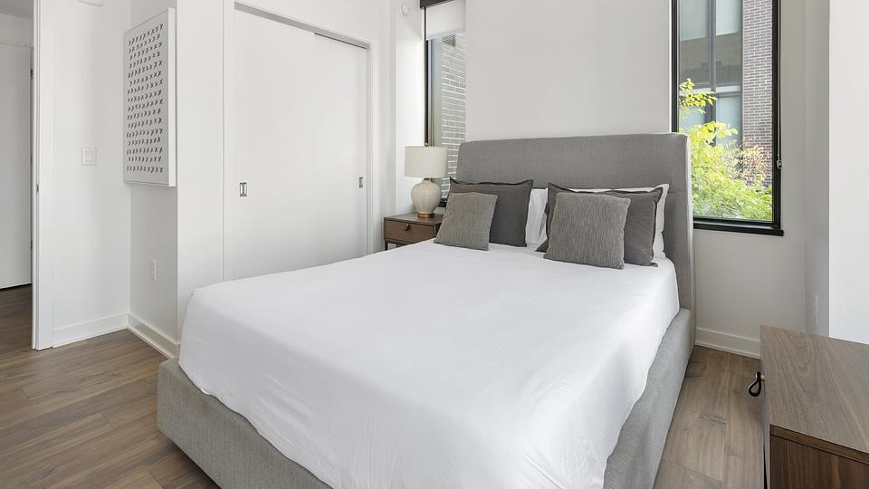 These photos are from another Landing in this building.