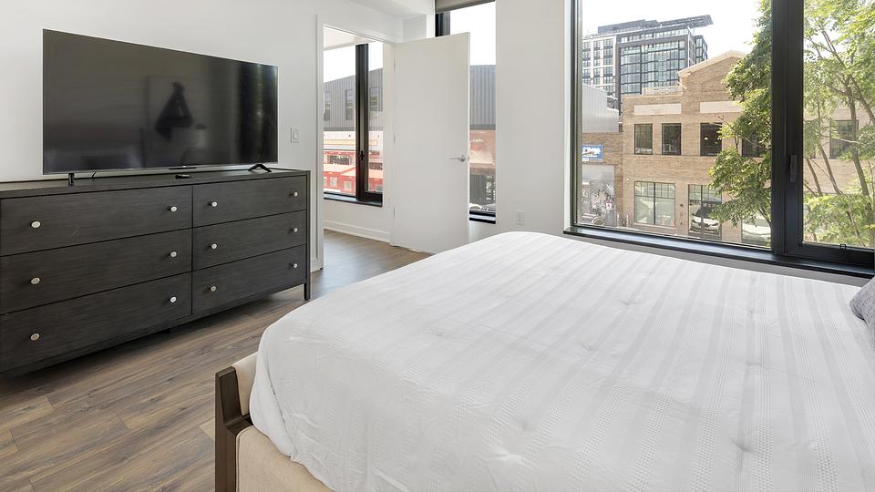 These photos are from another Landing in this building.