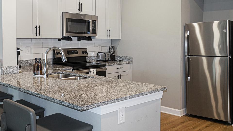 These photos are from another Landing in this building.