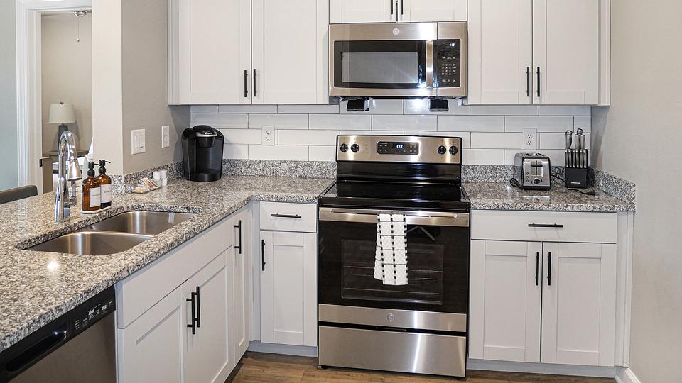 These photos are from another Landing in this building.