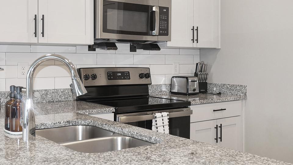 These photos are from another Landing in this building.