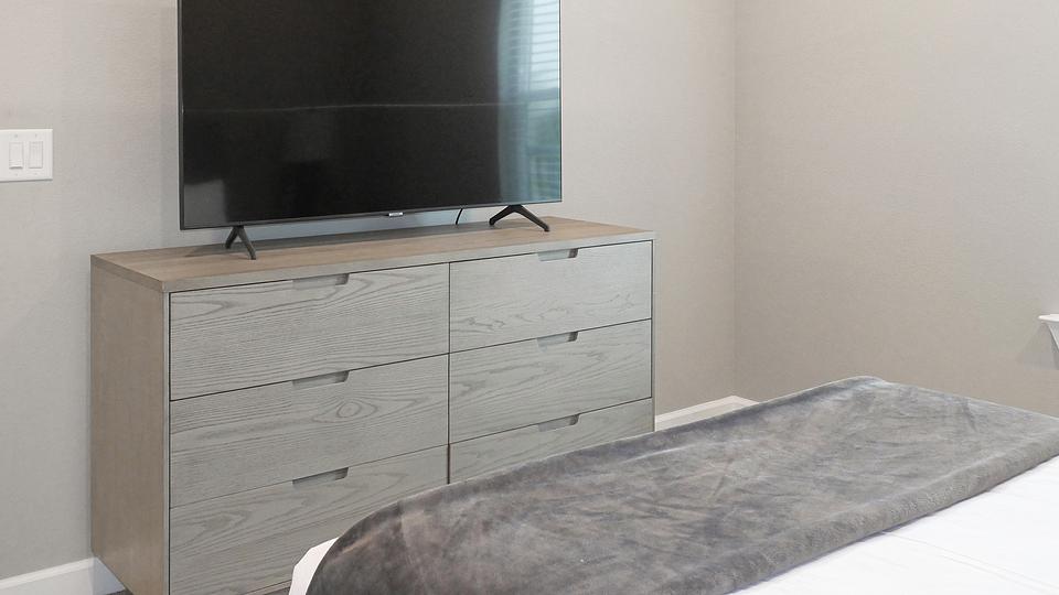 These photos are from another Landing in this building.