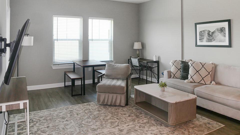 These photos are from another Landing in this building.