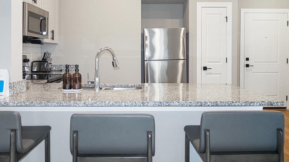 These photos are from another Landing in this building.