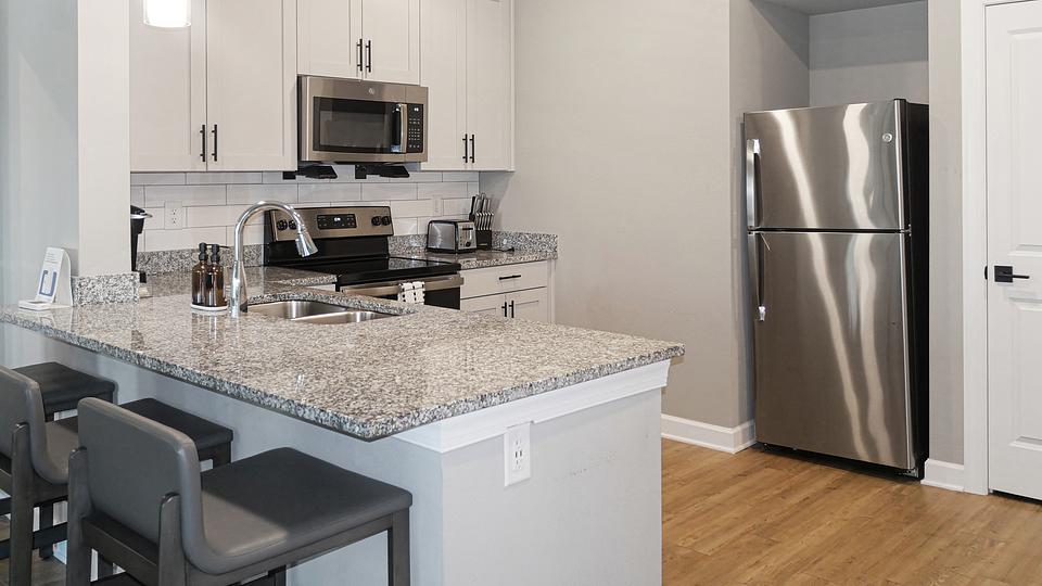 These photos are from another Landing in this building.