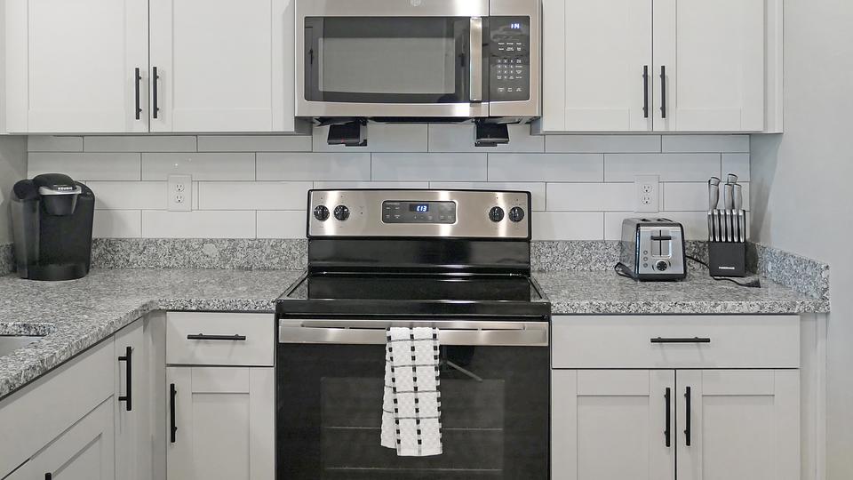 These photos are from another Landing in this building.