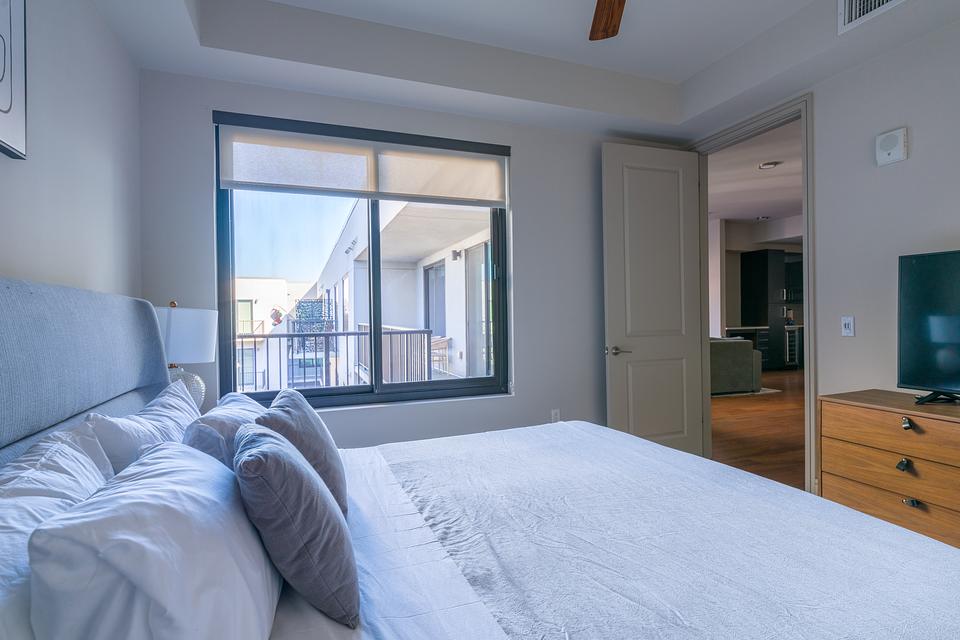 These photos are from another Landing in this building.