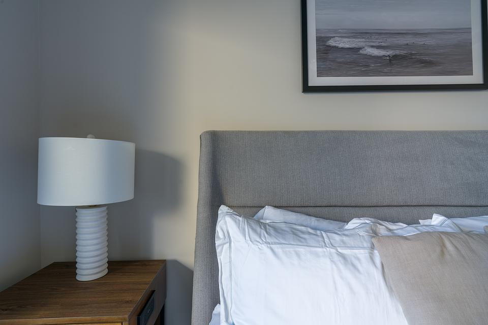 These photos are from another Landing in this building.