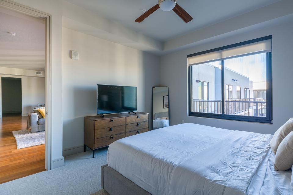 These photos are from another Landing in this building.