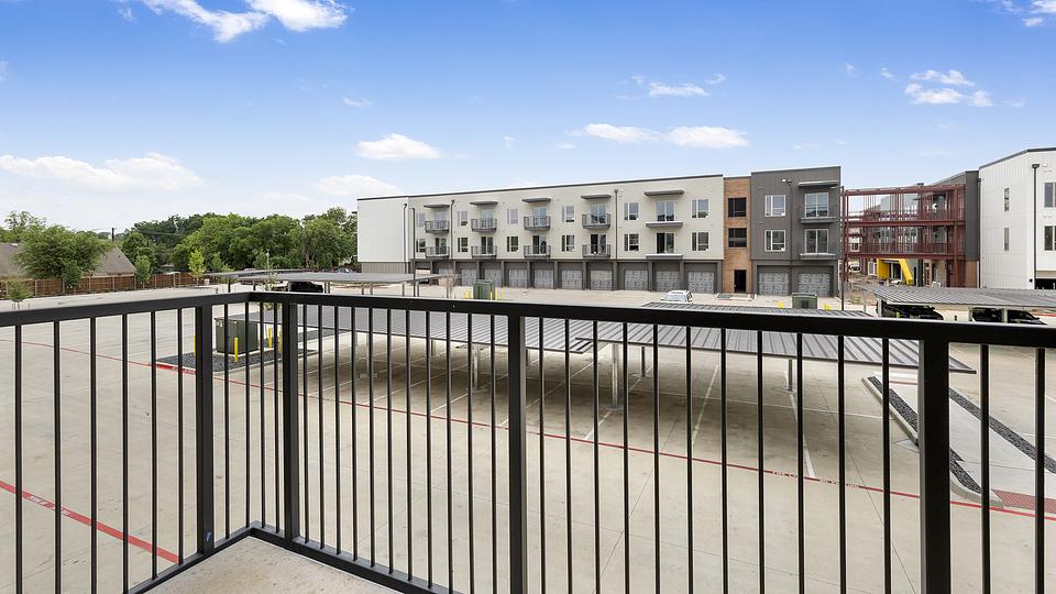 These photos are from another Landing in this building.