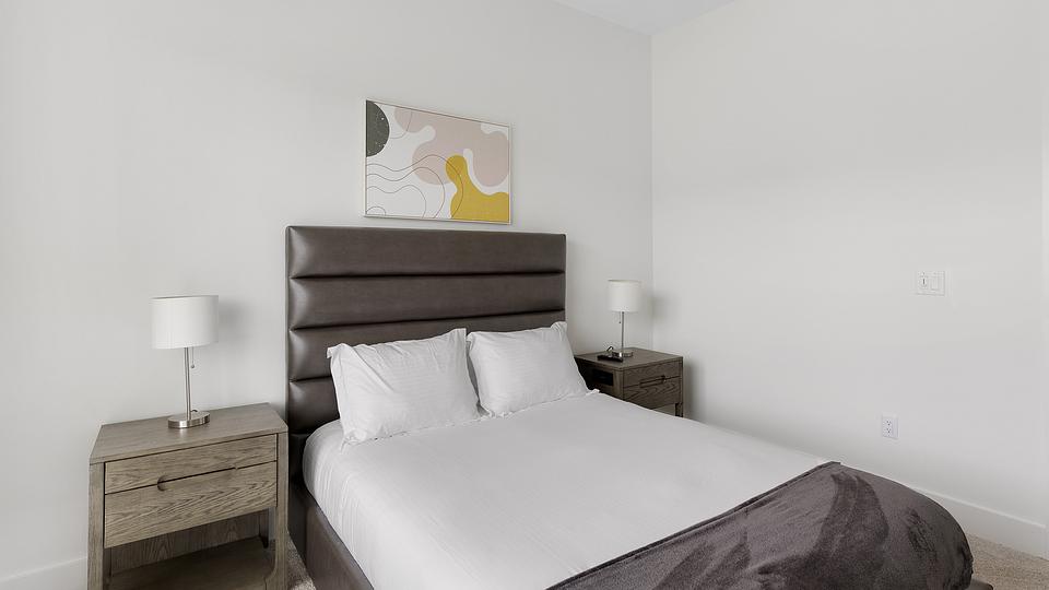 These photos are from another Landing in this building.