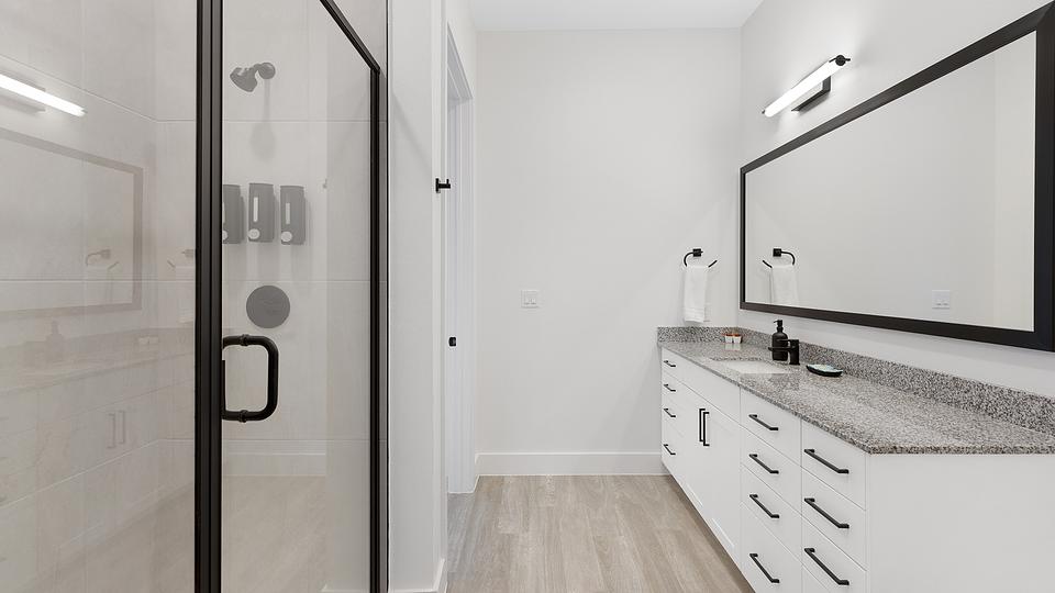 These photos are from another Landing in this building.