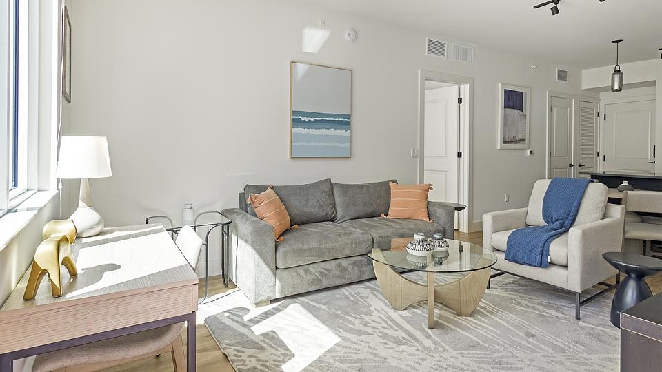 These photos are from another Landing in this building.