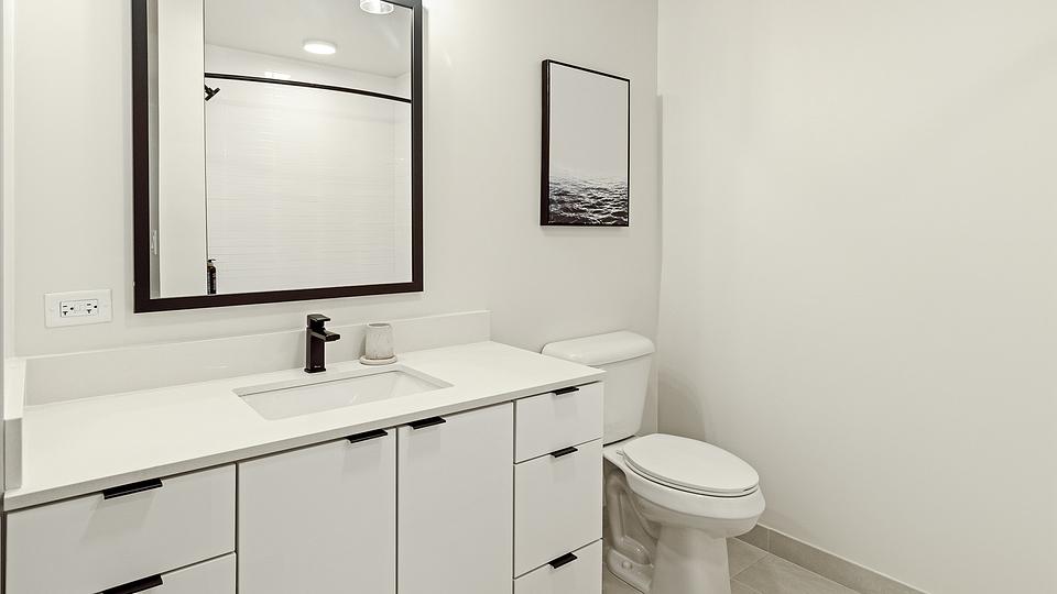 These photos are from another Landing in this building.