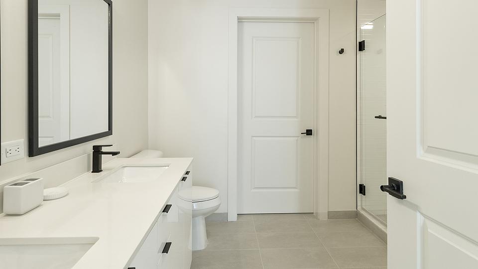 These photos are from another Landing in this building.