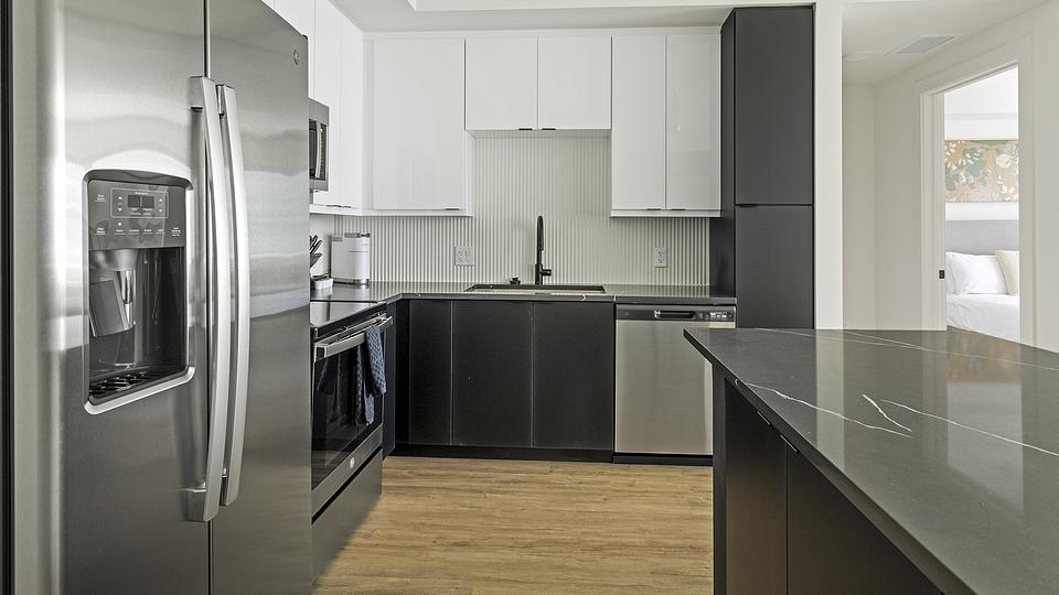 These photos are from another Landing in this building.