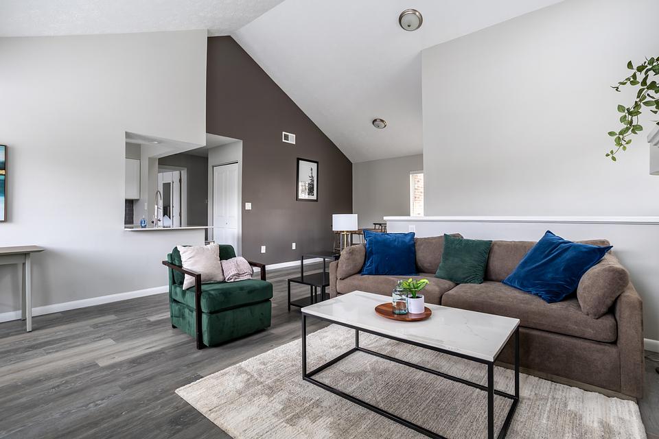 These photos are from another Landing in this building.