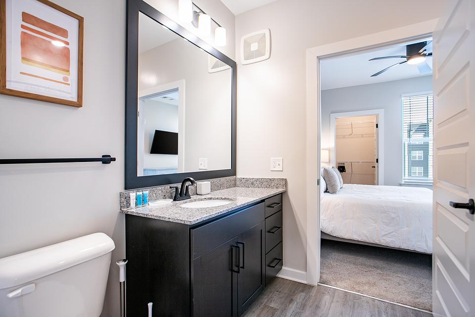 These photos are from another Landing in this building.