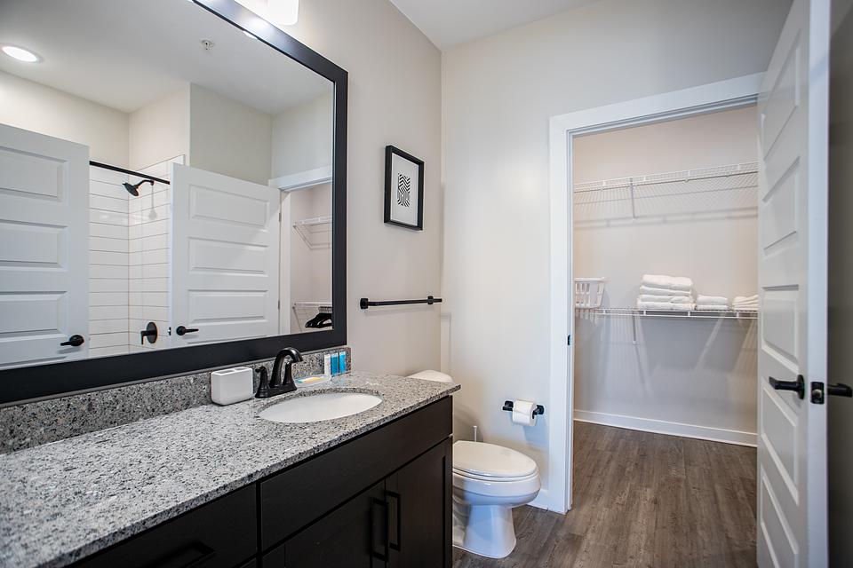 These photos are from another Landing in this building.