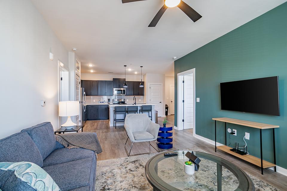 These photos are from another Landing in this building.