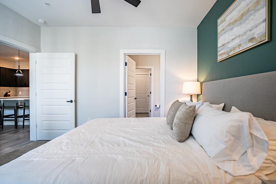 These photos are from another Landing in this building.