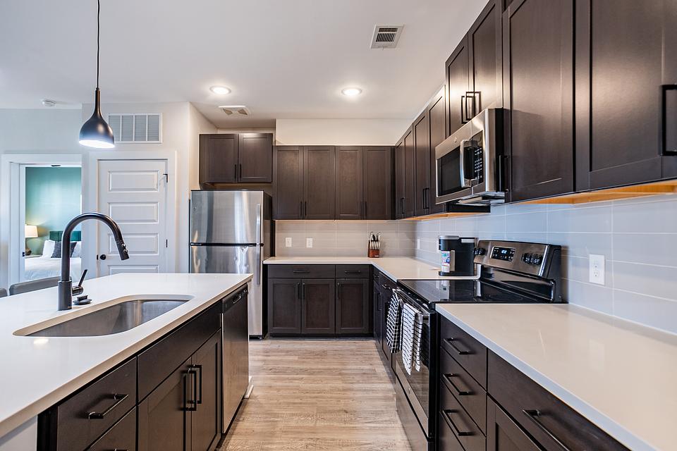 These photos are from another Landing in this building.