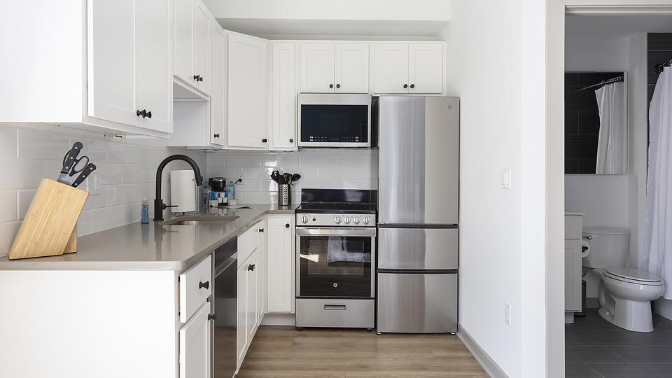 These photos are from another Landing in this building.