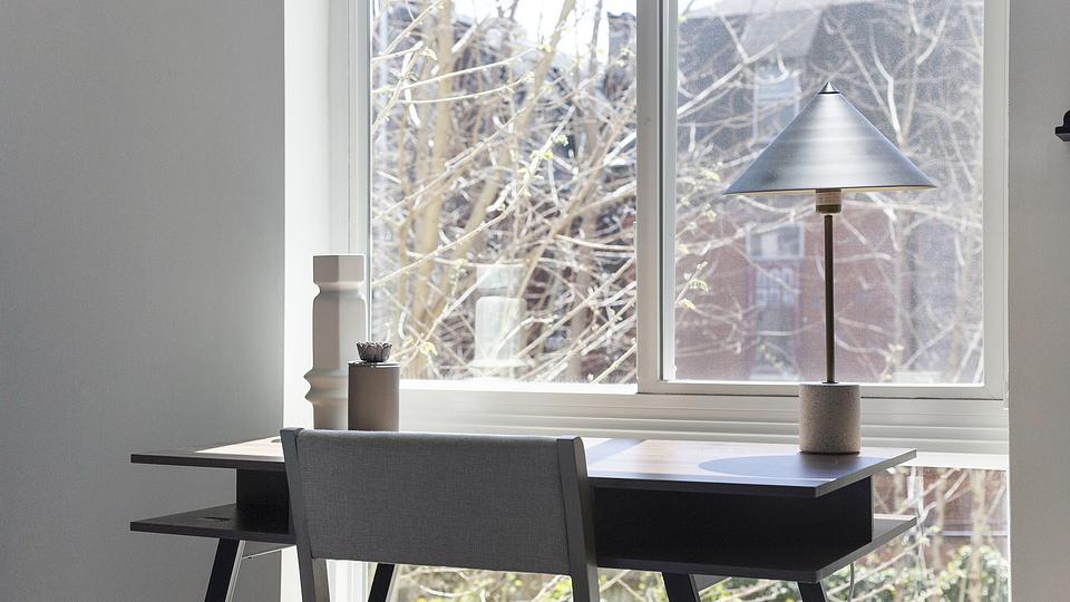 These photos are from another Landing in this building.