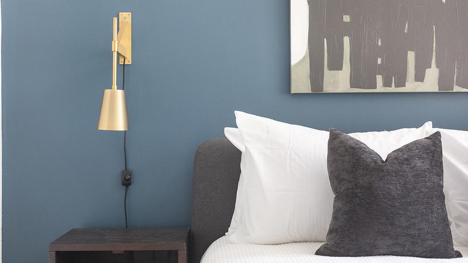 These photos are from another Landing in this building.